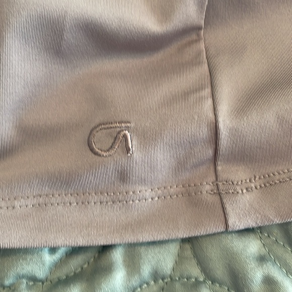 Gap lilac, purpleish, color shirt, size large - Picture 4 of 4